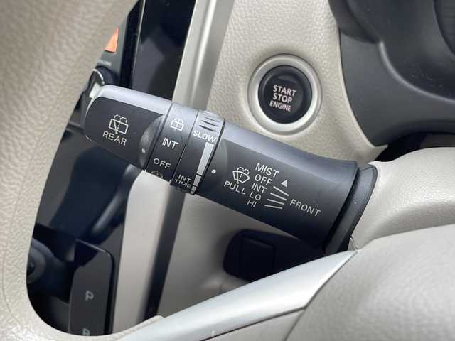 日産 デイズ X 山口県 2015(平27)年 6.4万km ブラック 純正ディスプレイオーディオ/・Bluetooth接続/・FM/AM/アラウンドビューモニター/ETC/エマージェンシーブレーキ/踏み間違え防止装置/横滑り防止装置/アイドリングストップ/純正フロアマット/ヘッドライトレベライザー/スマートキー/プッシュスタート/スペアキー1本/ベンチシート/ドアバイザー/ウィンカーミラー/取扱説明書