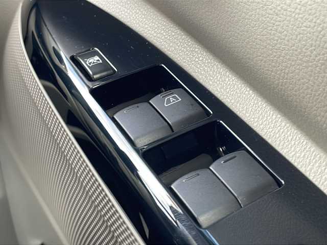 日産 デイズ ルークス X 山口県 2019(平31)年 3.9万km アッシュブラウンM 純正SDナビ/・フルセグテレビ/・Bluetooth/・CD/DVD/・SD/・MUSIC STOCKER/・AM/FM/・iPod/・USB/WALKMAN/ETC/前方ドライブレコーダー/片側パワースライドドア/プッシュスタート/スマートキー（スペアキー有）/オートエアコン/ドアバイザー/電動格納ミラー/シガーソケット/安全装備/・エマージェンシーブレーキ/・踏み間違い衝突防止アシスト（前進時）/・VDC（ビークルダイナミクスコントロール［TCS機能含む］）/・ABS（アンチロックブレーキシステム）/・EBD（電子制御制動力配分システム）/・ブレーキアシスト/・ヒルスタートアシスト/・エマージェンシーストップシグナル