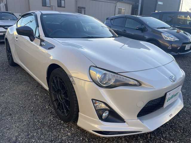トヨタ ８６ GT 道東・釧路十勝 2012(平24)年 7.5万km サテンホワイトパール 純正SDナビ【NSCT-W61】/　　（ワンセグ）/フロントモデリスタエアロ/バックカメラ/HIDヘッドライト/スマートキー/パドルシフト/ETC/横滑り防止機能
