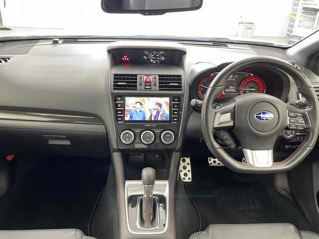スバル ＷＲＸ Ｓ４ 2．0GT‐S アイサイト 道央・札幌 2015(平27)年 6.1万km クリスタルホワイトP ・4WD/・サンルーフ/・純正ナビ/・フルセグTV/・バックカメラ/・サイドカメラ/・ドライブレコーダー/・衝突被害軽減ブレーキ/・レーンキープアシスト/・ブラインドスポットモニター/・レーダークルーズコントロール/・レザーシート/・シートヒーター/・革巻きステアリング/・ステアリングスイッチ/・プッシュスタート/・スマートキー/・ETC