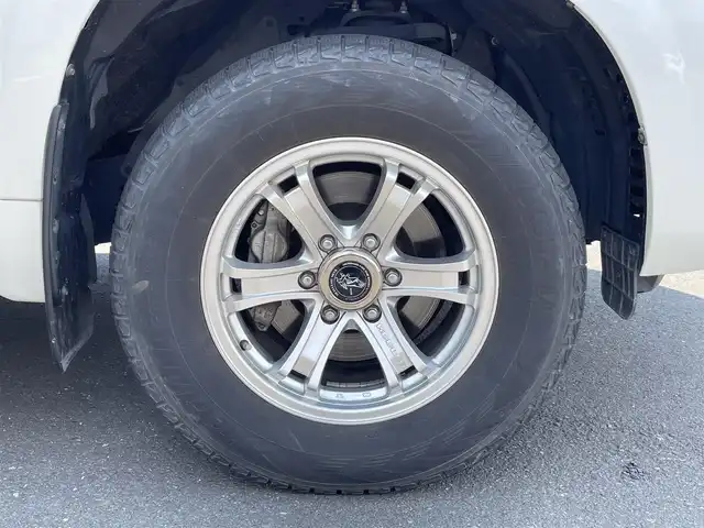 トヨタ ランドクルーザー プラド TX 道央・札幌 2018(平30)年 4万km ホワイトパールクリスタルシャイン ・４WD/・衝突軽減ブレーキ/・寒冷地仕様/・サンルーフ/・純正SDナビ/　CD＆DVD＆BT＆TV/・バックカメラ/・ディーゼルターボ/・レーンキープアシスト/・レーダークルーズコントロール/・コーナーセンサー/・ダウンヒルアシスト/・ビルトインETC/・MT付きAT/・ワイパー熱線/・オートエアコン/・オートライト/・オートハイビーム/・プッシュスタート/・スマートキー/・純正AW＆夏タイヤ積込/　265/65/17 2018年製/・社外フロアマット/・LEDヘッドライト/・ウィンカーミラー/・ルーフレール/・フォグライト