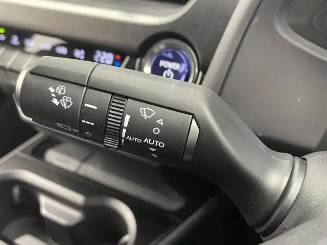 レクサス ＵＸ 250h バージョンL 大分県 2019(令1)年 6.6万km ソニックチタニウム ワンオーナー/レクサスセーフティシステム/・プリクラッシュセーフティ/・レーダークルーズコントロール/・オートハイビーム/・ブラインドスポットモニター/・レーンディパーチャアシスト（操舵支援有）/4WD/純正ナビ/(Bluetooth/CD/DVD/フルセグ/ラジオ）/前後ドライブレコーダー/全方位カメラ/レザーシート/前席パワーシート/シートヒーター/ベンチレーションシート/パワーバックドア/ビルトインETC２．０/オートブレーキホールド/電動パーキングブレーキ/電動チルトテレスコピックステアリング/保証書/取扱説明書
