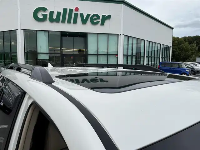 トヨタ ランドクルーザー プラド TX Lパッケージ マットブラED 奈良県 2023(令5)年 3万km ホワイトパールクリスタルシャイン 純正９インチメモリナビ　/フルセグ/サンルーフ　/レザーシート　/ブラインドスポットモニター　/全方位カメラ　/シートヒーター　/エアシート　/パワーシート　/Ｂｌｕｅｔｏｏｔｈ　/追従クルーズコントロール　/電動格納サードシート/パーキングサポートブレーキ/ETC2.0/ヘッドライトウォッシャー/センサーデフロック