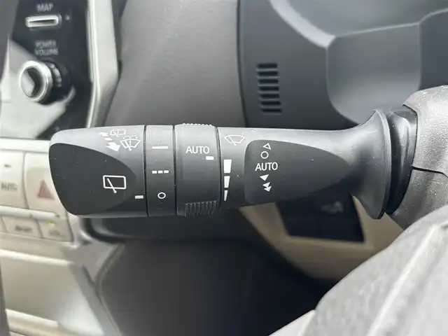 トヨタ ランドクルーザー プラド TX Lパッケージ マットブラED 奈良県 2023(令5)年 3万km ホワイトパールクリスタルシャイン 純正９インチメモリナビ　/フルセグ/サンルーフ　/レザーシート　/ブラインドスポットモニター　/全方位カメラ　/シートヒーター　/エアシート　/パワーシート　/Ｂｌｕｅｔｏｏｔｈ　/追従クルーズコントロール　/電動格納サードシート/パーキングサポートブレーキ/ETC2.0/ヘッドライトウォッシャー/センサーデフロック