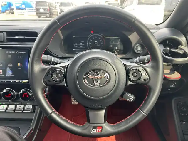トヨタ ＧＲ８６ RZ 岡山県 2022(令4)年 2.5万km クリスタルホワイトパール ワンオーナー/ケンウッド9インチナビ/（AM.FM.BT.フルセグ.）/ハーフレザーシート/シートヒーター/クルーズコントロール/横滑り防止装置/オートライト/LEDヘッドライト/純正18インチアルミホイール/ドライブレコーダー/ETC