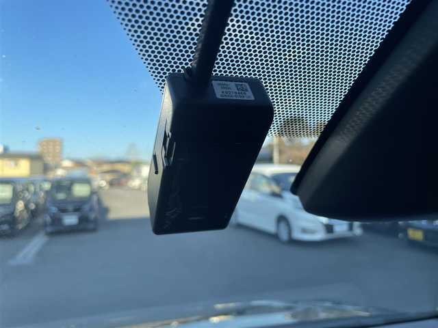 トヨタ ヴォクシー ZS 煌 兵庫県 2018(平30)年 6.5万km イナズマスパーキングブラックガラスフレーク ワンオーナー　/純正ナビ　/・フルセグＴＶ　/・Ｂｌｕｅｔｏｏｔｈ接続　/・ＤＶＤ再生　/TRDエアロ（フロント、サイド、リア）/両側パワースライドドア　/クルーズコントロール　/プリクラッシュセーフティー　/バックカメラ　/プッシュスタート　/スマートキー　/ビルトインETC/ドライブレコーダー/スペアキー　/ＬＥＤオートライト/オートハイビーム/純正16インチアルミホイール/純正フロアマット/取扱説明書/保証書