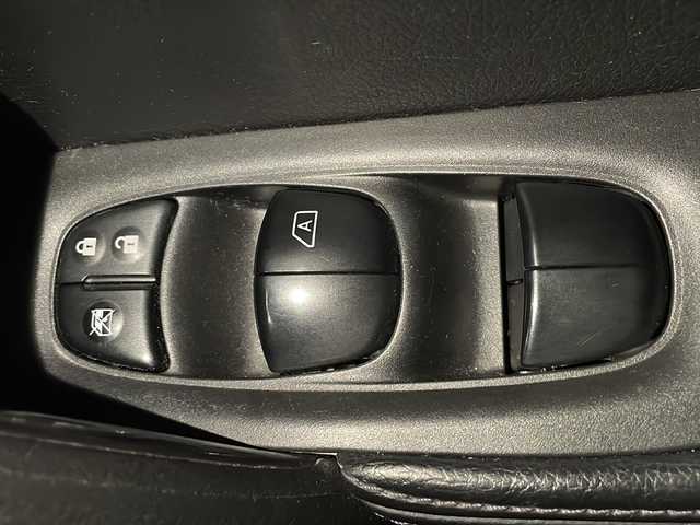 日産 エクストレイル 20X エマージェンシーブレーキ 福岡県 2014(平26)年 8.5万km ミディアムブルーメタリック 純正８型メモリナビ/フルセグＴＶ／Bluetooth/DVD/フリップダウンモニター/バックカメラ/前方向ドライブレコーダー/前席シートヒーター/ETC/ＬＥＤヘッドライト/オートライト/コーナーセンサー/純正１７インチアルミホイール/カプロンシート/社外レーダー/純正フロアマット