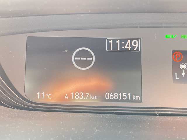 ホンダ フリード ハイブリット G ホンダセンシング 千葉県 2019(令1)年 6.9万km プラチナホワイトパール 禁煙車/純正ナビ/・VXM-204VFi/・CD/DVD/BT/フルセグ/両側パワースライドドア/バックカメラ/衝突被害軽減ブレーキ/車線逸脱警報/レーダークルーズコントロール/前席シートヒーター/LEDヘッドライト/オートライト/ビルトインETC/スマートキー/スペアキー