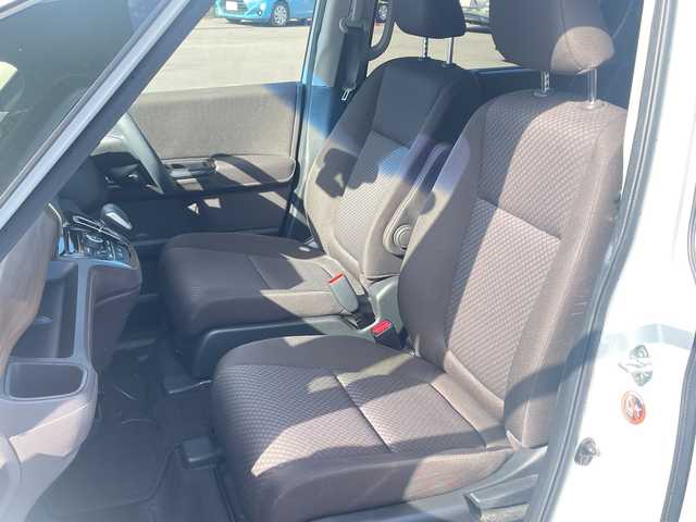 ホンダ フリード ハイブリット G ホンダセンシング 千葉県 2019(令1)年 6.9万km プラチナホワイトパール 禁煙車/純正ナビ/・VXM-204VFi/・CD/DVD/BT/フルセグ/両側パワースライドドア/バックカメラ/衝突被害軽減ブレーキ/車線逸脱警報/レーダークルーズコントロール/前席シートヒーター/LEDヘッドライト/オートライト/ビルトインETC/スマートキー/スペアキー