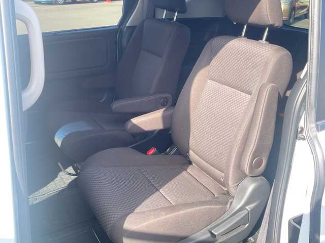 ホンダ フリード ハイブリット G ホンダセンシング 千葉県 2019(令1)年 6.9万km プラチナホワイトパール 禁煙車/純正ナビ/・VXM-204VFi/・CD/DVD/BT/フルセグ/両側パワースライドドア/バックカメラ/衝突被害軽減ブレーキ/車線逸脱警報/レーダークルーズコントロール/前席シートヒーター/LEDヘッドライト/オートライト/ビルトインETC/スマートキー/スペアキー