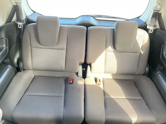 ホンダ フリード ハイブリット G ホンダセンシング 千葉県 2019(令1)年 6.9万km プラチナホワイトパール 禁煙車/純正ナビ/・VXM-204VFi/・CD/DVD/BT/フルセグ/両側パワースライドドア/バックカメラ/衝突被害軽減ブレーキ/車線逸脱警報/レーダークルーズコントロール/前席シートヒーター/LEDヘッドライト/オートライト/ビルトインETC/スマートキー/スペアキー