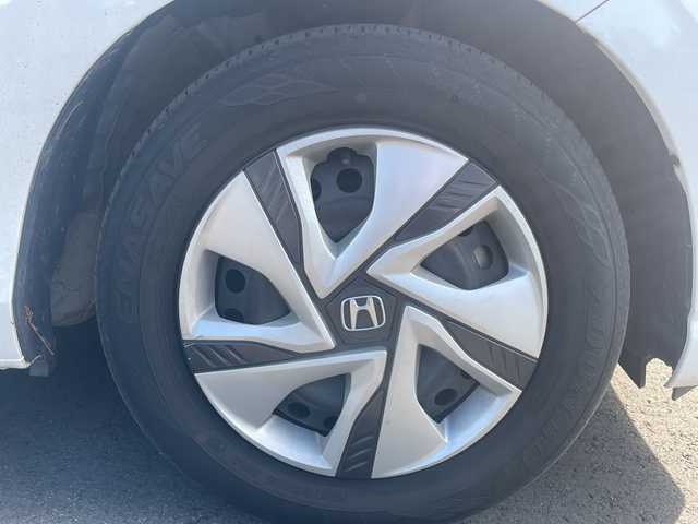 ホンダ フリード ハイブリット G ホンダセンシング 千葉県 2019(令1)年 6.9万km プラチナホワイトパール 禁煙車/純正ナビ/・VXM-204VFi/・CD/DVD/BT/フルセグ/両側パワースライドドア/バックカメラ/衝突被害軽減ブレーキ/車線逸脱警報/レーダークルーズコントロール/前席シートヒーター/LEDヘッドライト/オートライト/ビルトインETC/スマートキー/スペアキー