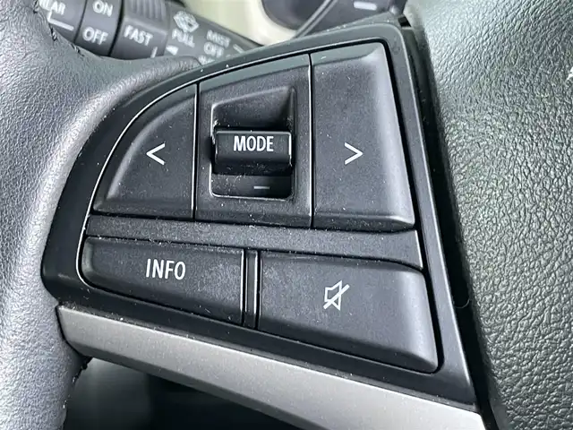 スズキ クロスビー HYBRID MZ 香川県 2020(令2)年 3万km スーパーブラックパール 純正メモリーナビ/→AM/FM/CD/DVD/Bluetooth/フルセグTV/全方位カメラ/クルーズコントロール/ビルトインETC/レーンキープアシスト/コーナーセンサー/衝突軽減ブレーキ/アイドリングストップ/パドルシフト/ステアリングスイッチ/革巻きステアリング/オートライト/純正フロアマット/純正16インチアルミホイール/プッシュスタート/スマートキー