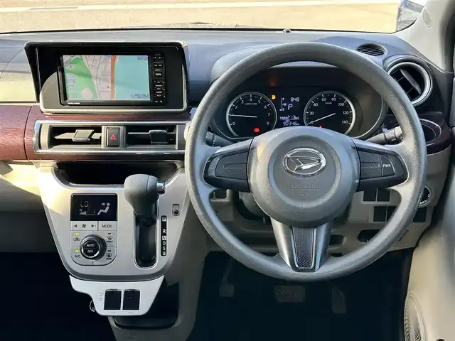 ダイハツ キャスト スタイル X 島根県 2016(平28)年 9.1万km ファイアークォーツレッドM 登録時走行距離90346km/ワンオーナー/純正SDナビ(CD/AM/FM/USB/ワンセグTV)/ETC/PWRモード/レザー調シートカバー/プッシュスタート/スマートキー×２/アイドリングストップ/オートライト/純正フロアマット/ヘッドライトレベライザー/取扱説明書/保証書