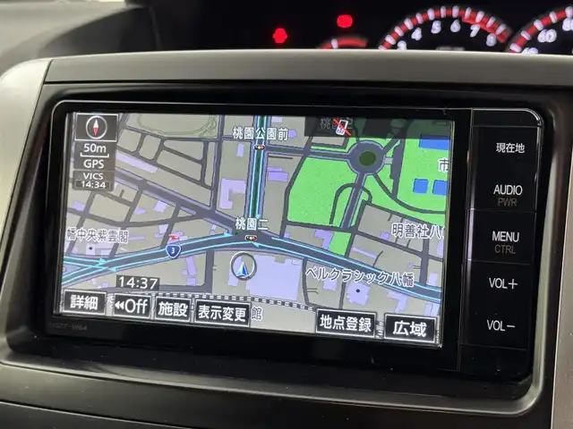 トヨタ ヴォクシー ZS 煌Ⅲ 福岡県 2012(平24)年 13.2万km ホワイトパールクリスタルシャイン 純正ナビ（Ｂｌｕｅｔｏｏｔｈ，フルセグＴＶ）　/バックカメラ　/ＥＴＣ　/前方ドライブレコーダー　/両側電動スライドドア　/ＭＴモード付き　/ハーフレザーシート　/プッシュスタート　/純正１６インチアルミホイール
