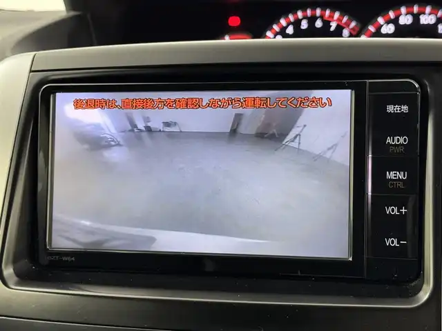 トヨタ ヴォクシー ZS 煌Ⅲ 福岡県 2012(平24)年 13.2万km ホワイトパールクリスタルシャイン 純正ナビ（Ｂｌｕｅｔｏｏｔｈ，フルセグＴＶ）　/バックカメラ　/ＥＴＣ　/前方ドライブレコーダー　/両側電動スライドドア　/ＭＴモード付き　/ハーフレザーシート　/プッシュスタート　/純正１６インチアルミホイール