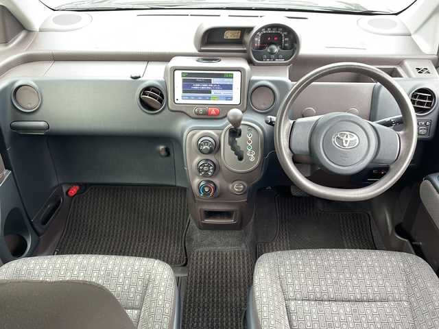 トヨタ スペイド V 大阪府 2013(平25)年 8.8万km ブラックマイカ 純正SDナビ NSCP-W62/・DVD/CD/FM/AM/Bluetooth/・ワンセグテレビ/ETC/盗難防止装置/ドアバイザー/電動格納ミラー/片側パワースライドドア/オートエアコン/スマートキー/12V電源/純正フロアマット/ナビ取扱説明書/保証書
