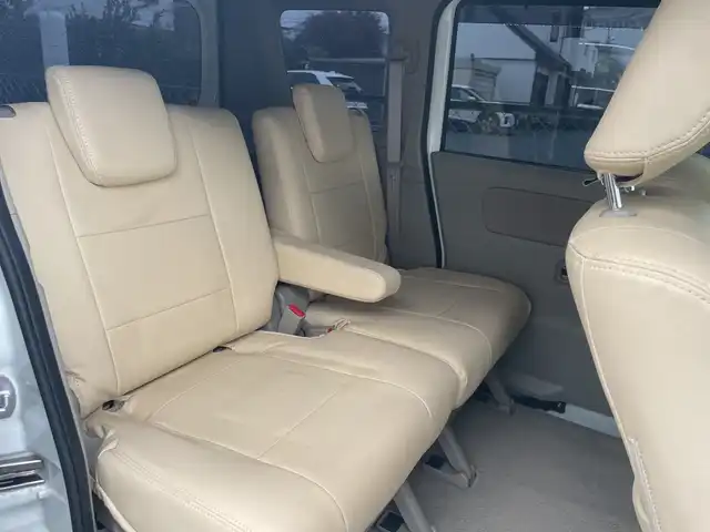 スズキ エブリィ ワゴン PZターボ スペシャル 神奈川県 2023(令5)年 2万km パールホワイト ワンオーナー/プッシュスタート/ETC/本革巻きステアリング/プリクラッシュ/車線逸脱防止装置/横滑り防止装置/コーナーセンサー/前後ドライブレコーダー内蔵デジタルルームミラー/運転席シートヒーター/オートライト/キセノンライト/スペアキー1本