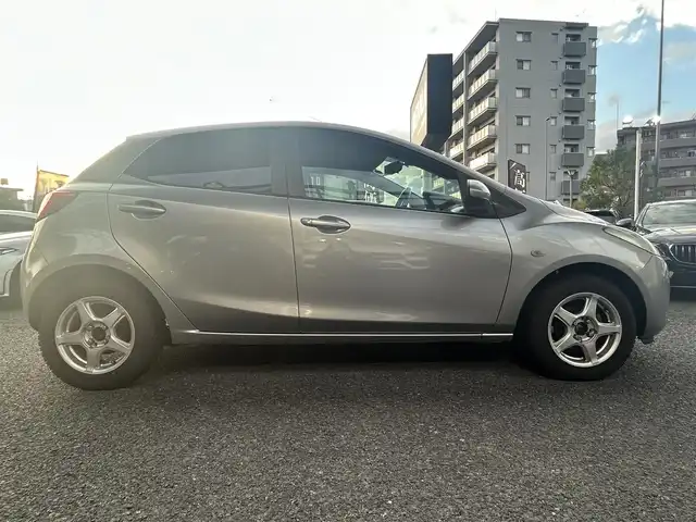 マツダ デミオ 13C－V 宮城県 2010(平22)年 7.2万km シルバー AAC/パワーステアリング/パワーウィンドウ/リモコンキー/14インチAW