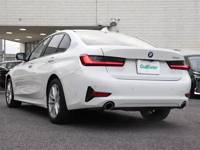 ＢＭＷ ３２０ｉ 神奈川県 2019(令1)年 2.7万km 白 純正ナビ/バックカメラ/アダプティブクルーズ/プッシュスタート/ETC/LEDヘッドライト/パワーシート/パワートランク/取説/スペアスマートキー/記録(R.2.3.4.5.6.7)