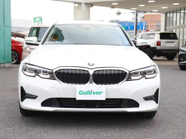 ＢＭＷ ３２０ｉ 神奈川県 2019(令1)年 2.7万km 白 純正ナビ/バックカメラ/アダプティブクルーズ/プッシュスタート/ETC/LEDヘッドライト/パワーシート/パワートランク/取説/スペアスマートキー/記録(R.2.3.4.5.6.7)