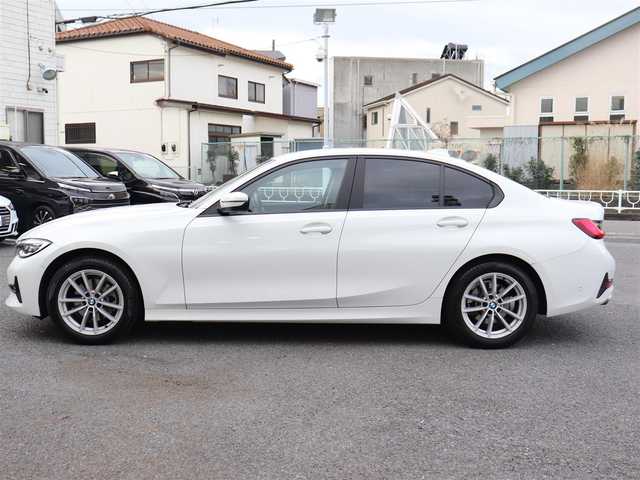 ＢＭＷ ３２０ｉ 神奈川県 2019(令1)年 2.7万km 白 純正ナビ/バックカメラ/アダプティブクルーズ/プッシュスタート/ETC/LEDヘッドライト/パワーシート/パワートランク/取説/スペアスマートキー/記録(R.2.3.4.5.6.7)