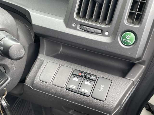 ホンダ ステップワゴン G Lパッケージ 宮城県 2011(平23)年 10.4万km パール ワンオーナー/純正ナビ/バックモニター/フリップダウンモニター/両側パワースライドドア/ETC/オートライト/社外AW付スタッドレスタイヤ積み込み