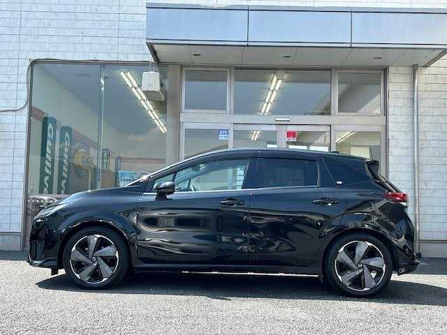 日産 オーラ G FOUR レザーエディション 埼玉県 2022(令4)年 3万km ミッドナイトブラック/サンライズカッパー 純正メモリナビ/プロパイロット/アラウンドビューモニター/BOSEパーソナルプラスサウンドシステム/寒冷地仕様/ステアリングヒーター/ワイヤレス充電器/日産オリジナルドライブレコーダー/踏み間違い衝突防止アシスト/ハンドル支援