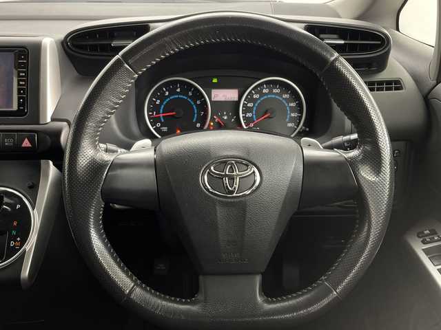 トヨタ ウィッシュ 1．8S 鹿児島県 2010(平22)年 6.7万km ブラック 純正SDナビ/（AM/FM/CD/DVD/Bluetooth/）/フルセグテレビ/バックカメラ/パドルシフト/ETC/オートライト/スマートキー /プッシュスタート/純正フロアマット/電格ミラー