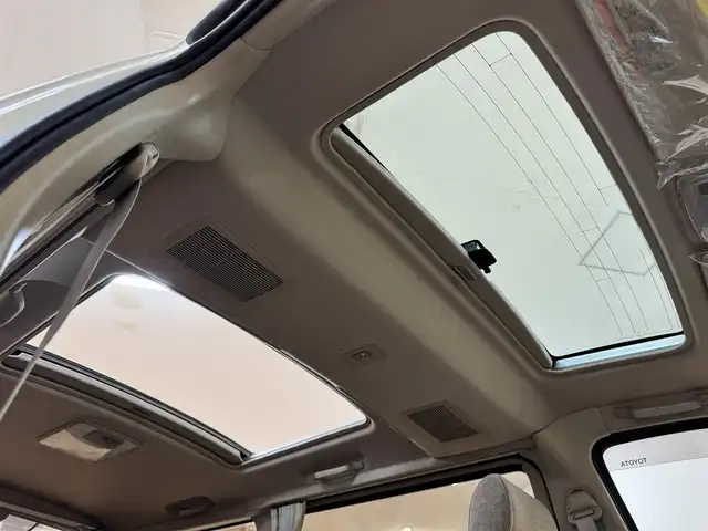 トヨタ グランド ハイエース G プライムセレクション 群馬県 2002(平14)年 4万km 白 純正ナビ/　　ワンセグ/CD/AM/FM/    TAPE/VTR/サンルーフ/バックカメラ/両側イージークローザードア/オートライト/リヤヒーター/リヤクーラー/純正15AW/スペアキー2本/前方ドライブレコーダー/ETC