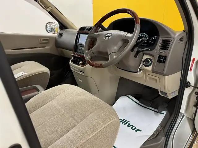 トヨタ グランド ハイエース G プライムセレクション 群馬県 2002(平14)年 4万km 白 純正ナビ/　　ワンセグ/CD/AM/FM/    TAPE/VTR/サンルーフ/バックカメラ/両側イージークローザードア/オートライト/リヤヒーター/リヤクーラー/純正15AW/スペアキー2本/前方ドライブレコーダー/ETC