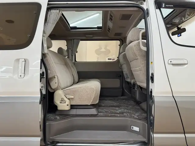 トヨタ グランド ハイエース G プライムセレクション 群馬県 2002(平14)年 4万km 白 純正ナビ/　　ワンセグ/CD/AM/FM/    TAPE/VTR/サンルーフ/バックカメラ/両側イージークローザードア/オートライト/リヤヒーター/リヤクーラー/純正15AW/スペアキー2本/前方ドライブレコーダー/ETC