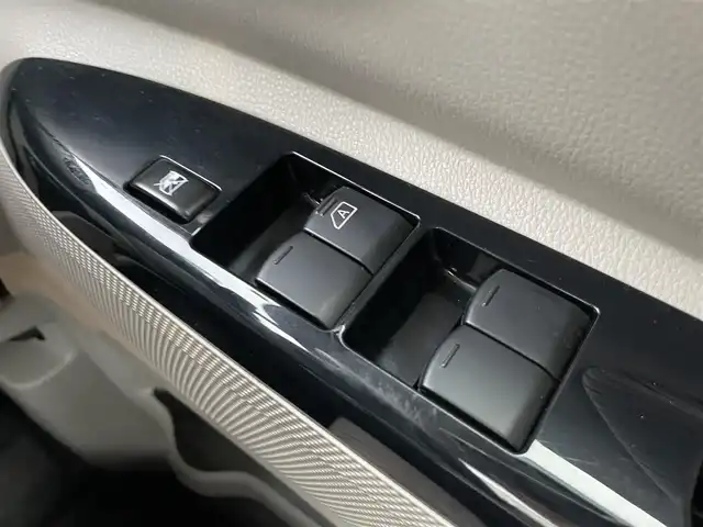 日産 デイズ ルークス X Vセレ +SeftyⅡ 新潟県 2015(平27)年 1.6万km シルキーローズM ワンオーナー/４WD/純正ホイール夏タイヤ装着/バックカメラ/アラウンドビューモニター/運転席シートヒーター/ドアバイザー/プッシュスタート/両側パワースライドドア/アイドリングストップ/純正フロアマット/社外ホイールスタッドレスタイヤ車載/スペアキー1個