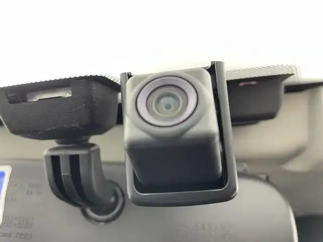 スバル ＸＶ ハイブリッド 2．0e－L アイサイト 富山県 2019(令1)年 7万km クールグレーカーキ 4WD/純正8型ナビ/（AM/FM/CD/DVD/SD/AUX/USB/BT）/フルセグTV/バックカメラ/衝突被害軽減ブレーキ/アダプティブクルーズコントロール/レーンキープアシスト/ブラインドスポットモニター/オートライト/LEDヘッドライト/リアパーキングセンサー/ETC/前席パワーシート/スマートキー/プッシュスタート/純正１７インチAW/純正フロアマット