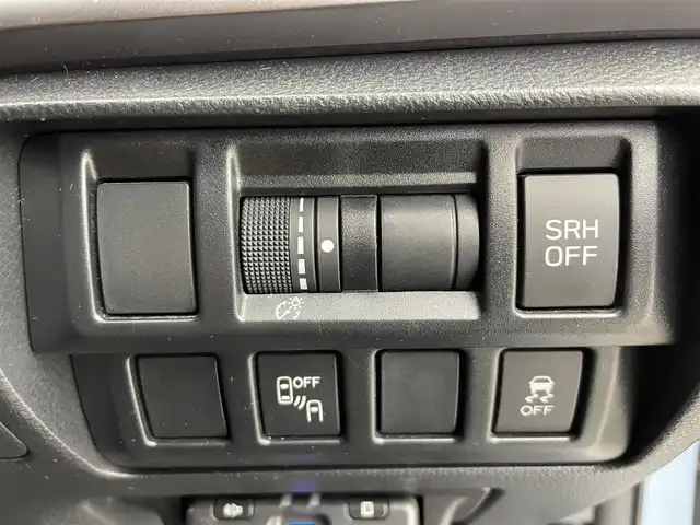 スバル ＸＶ ハイブリッド 2．0e－L アイサイト 富山県 2019(令1)年 7万km クールグレーカーキ 4WD/純正8型ナビ/（AM/FM/CD/DVD/SD/AUX/USB/BT）/フルセグTV/バックカメラ/衝突被害軽減ブレーキ/アダプティブクルーズコントロール/レーンキープアシスト/ブラインドスポットモニター/オートライト/LEDヘッドライト/リアパーキングセンサー/ETC/前席パワーシート/スマートキー/プッシュスタート/純正１７インチAW/純正フロアマット