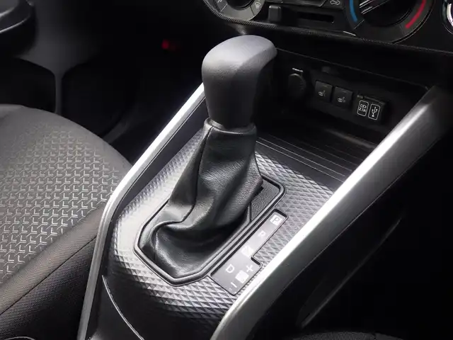 トヨタ ライズ X 千葉県 2021(令3)年 4.4万km ブラックマイカメタリック 純正ディスプレイオーディオ/地デジTV/【Bluetooth接続】/【Apple CarPlay　Android Auto対応】/バックカメラ/ステアリングスイッチ/前席シートヒーター/ETC/LEDヘッドライト/ウインカーミラー/リアコーナーセンサー/サイド/カーテンエアバッグ/キーフリーシステム