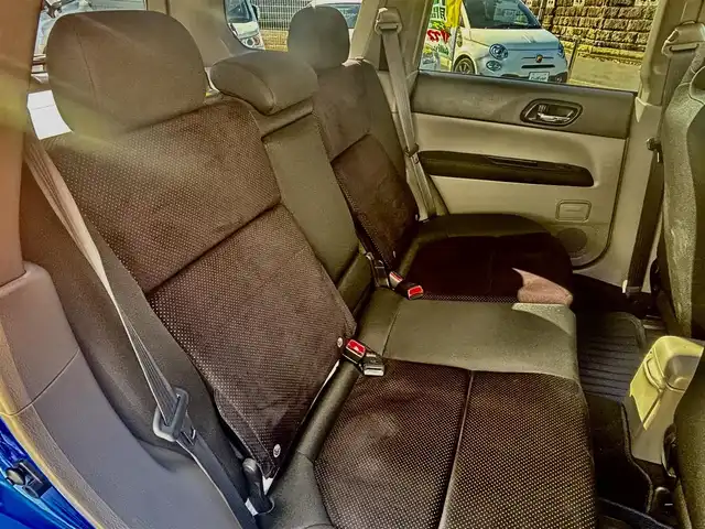 スバル フォレスター STi バージョン 愛知県 2005(平17)年 14.4万km WRブルーマイカ 4WD/6速MT/バックカメラ/社外ナビ/AM/FM/AUX/DVD/ETC/ルーフレール/電格ミラー/前後ドライブレコーダー/純正アルミホイール/ＳＴｉスポイラー　　/ブレンボブレーキキャリパー/社外マフラー/スペアキー