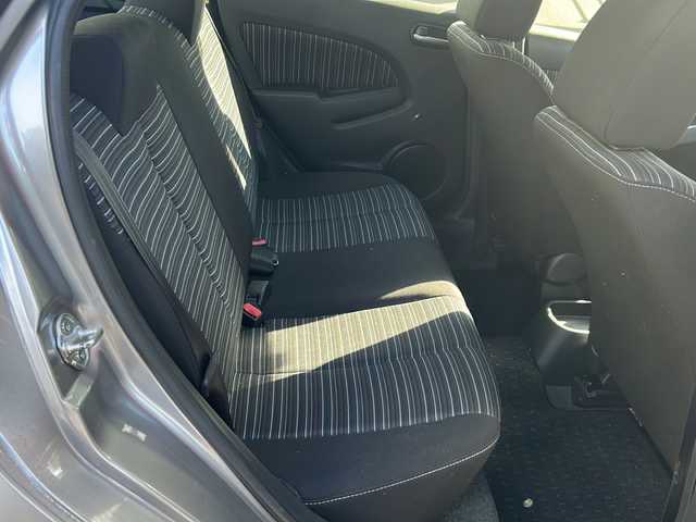 マツダ デミオ 13C スマートエディション 宮崎県 2011(平23)年 11.7万km アルミニウムメタリック 社外ＳＤナビ　ワンセグテレビ　Ｂｌｕｅｔｏｏｔｈ　ＥＴＣ　純正フロアマット　ＡＢＳ　ＣＤチェンジャー　パワーウィンドウ　パワーステアリング