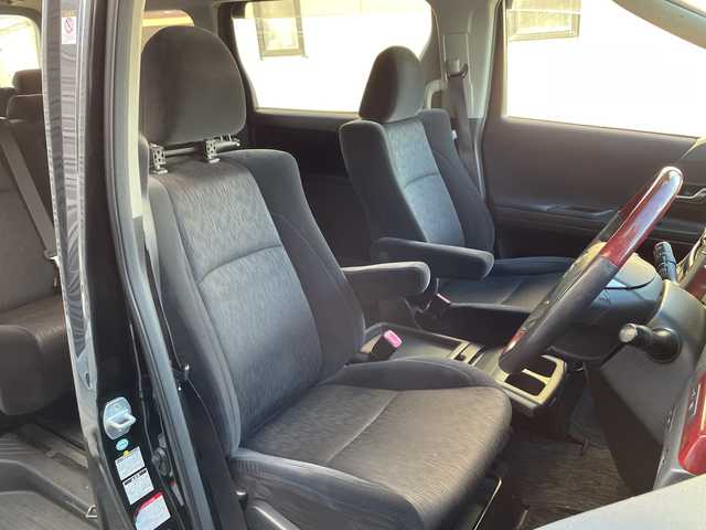 トヨタ アルファード 240S 道央・札幌 2008(平20)年 15.2万km ブラック ４WD/社外SDナビ(AM/FM)/フルセグ(走行中視聴可能)/プッシュスタート/ウインカーミラー/オートライト/フォグランプ/ドアバイザー/ステアリングスイッチ/純正フロアマット/ETC/両側パワースライドドア/盗難防止装置/横滑り防止装置/イルミネーションコントロール/フロントデアイサー/電動格納ミラー/バニティミラー/防眩ミラー/オーバーヘッドコンソール/社外エンジンスターター/スペアキー×１/積込夏タイヤ/　　(純正AW 235/50R18 21年製 溝3mm)