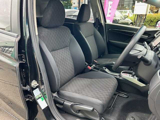 ホンダ フィット 13G Fパッケージ 宮城県 2014(平26)年 10.8万km クリスタルブラックパール SDナビ/フルセグTV/ABS/横滑り防止装置/ECONボタン/電動格納ミラー/ETC/ドアバイザー/プッシュスタート/リモコンキー