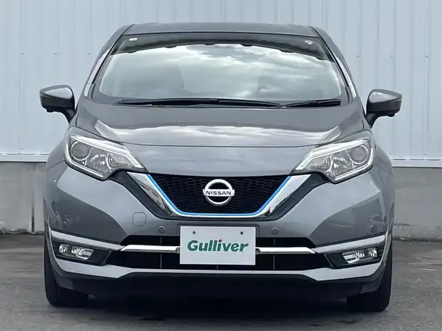 日産 ノート e－パワー メダリスト 愛媛県 2018(平30)年 3.8万km ダークメタルグレー 登録時38080km/純正メモリーナビ/Bluetooth/フルセグ/アラウンドビューモニター/バックカメラ/エマージェンシーブレーキ/車線逸脱警報/踏み間違え防止アシスト/レーダークルーズコントロール/LEDオートマチックハイビーム/ハーフレザーシート/スマートキー/ETC/ドライブレコーダー/禁煙車