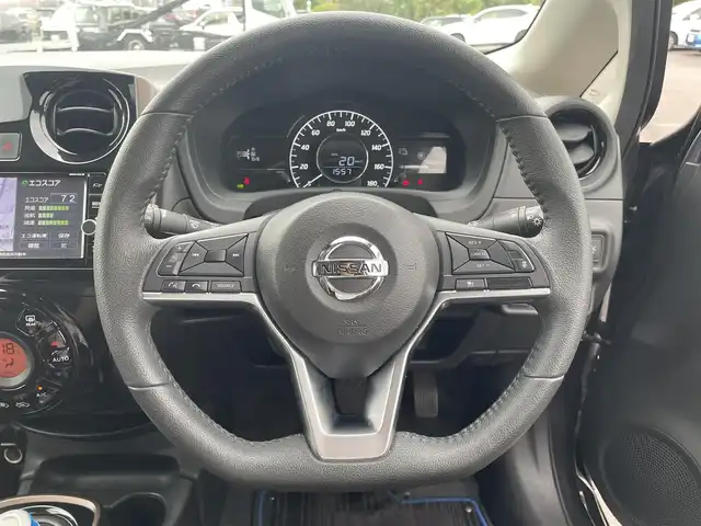 日産 ノート e－パワー メダリスト 愛媛県 2018(平30)年 3.8万km ダークメタルグレー 純正ナビ/純正15インチアルミホイール/純正マット/フルセグテレビ/ABS/横滑り防止/コーナーセンサー/レーンキープアシスト/盗難防止装置/オートライト/衝突被害軽減システム/ドライブレコーダー/Bluetooth