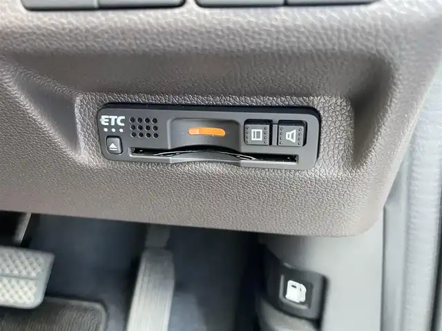 ホンダ フリード＋ G ホンダセンシング 鹿児島県 2021(令3)年 2.5万km プラチナホワイトパール ホンダセンシング/純正ナビVXM-214VFi/（フルセグTV/Bluetooth）/バックカメラ/両側パワースライドドア/レーダークルーズコントロール/LEDヘッドライト/シートヒーター/スマートキー/ETC