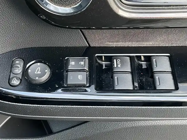 ホンダ Ｎ ＢＯＸ カスタム G L ホンダセンシング 青森県 2018(平30)年 12.5万km クリスタルブラックパール 4WD/ワンオーナー/純正メモリナビ/・フルセグTV/・AM/FM/CD/DVD/BT/USB/片側パワースライド/フォグランプ/純正14AW/純正フロアマット/ETC/ベンチシート/シートヒーター/バックカメラ/アイドリングストップ/横滑り防止機能/オートライト/保証書/取扱説明書
