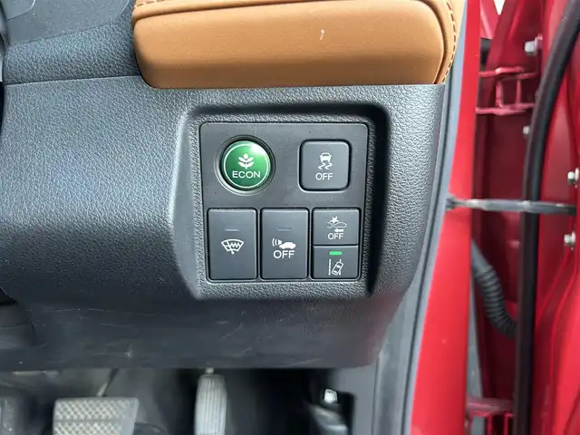 ホンダ ヴェゼル ハイブリッド Z ホンダセンシング 大阪府 2018(平30)年 10万km プレミアムクリスタルレッドM １オーナー/純正ナビ/（フルセグ／ＢＴ／ＣＤ／ＤＶＤ）/バックカメラ/クルーズコントロール/衝突被害軽減システム/レーンキープアシスト/横滑り機能/ハーフレザーシート/前席シートヒーター/純正ＡＷ/純正フロアマット/ドラレコ/ＥＴＣ