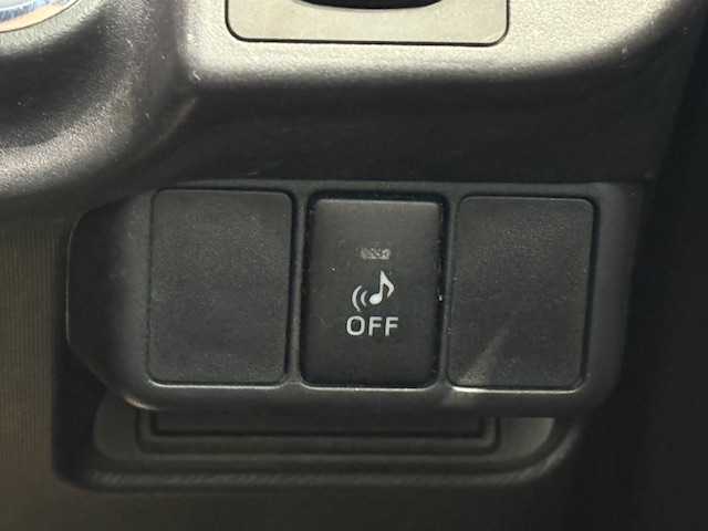 トヨタ アクア S 大阪府 2015(平27)年 4.3万km スーパーホワイトⅡ /禁煙車//純正ＳＤナビ(NSCP-W64)//SD/CD/TV/BT/AUX//バックカメラ//前後ドライブレコーダー(TZ-D205W)//プッシュスタートボタン//ビルトインＥＴＣ//オートライト//社外アルミホイール//スマートキー//スペアキー//AAC//純正フロアマット