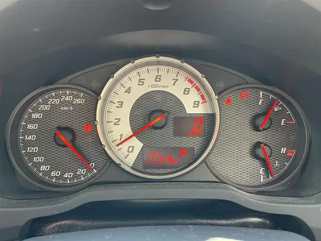 トヨタ ８６ GT リミテッド 愛知県 2013(平25)年 11.2万km ライトニングレッド 純正ＳＤナビ　/Ｂカメラ　/ＴＶ　/ＢＴ　/プッシュスタート　/ＥＴＣ　/前席シートヒーター　/パドルシフト　/革ハンドル　/純正フロアマット　/ドアバイザー　/スペアキー　/純正１７インチＡＷ