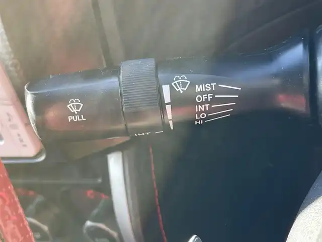 トヨタ ８６ GT リミテッド 愛知県 2013(平25)年 11.2万km ライトニングレッド 純正ＳＤナビ　/Ｂカメラ　/ＴＶ　/ＢＴ　/プッシュスタート　/ＥＴＣ　/前席シートヒーター　/パドルシフト　/革ハンドル　/純正フロアマット　/ドアバイザー　/スペアキー　/純正１７インチＡＷ