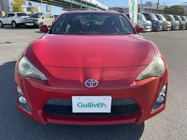 トヨタ ８６ GT リミテッド 愛知県 2013(平25)年 11.2万km ライトニングレッド 純正ＳＤナビ　/Ｂカメラ　/ＴＶ　/ＢＴ　/プッシュスタート　/ＥＴＣ　/前席シートヒーター　/パドルシフト　/革ハンドル　/純正フロアマット　/ドアバイザー　/スペアキー　/純正１７インチＡＷ