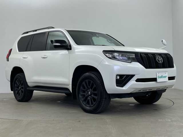 トヨタ ランドクルーザー プラド TX Lパッケージ ブラックED 鹿児島県 2023(令5)年 1.2万km ホワイトパールクリスタルシャイン サンルーフ/トヨタセーフティセンス/純正SDナビ/(フルセグ/Bluetooth/HDMI/CD/DVD/AM/FM)/バックカメラ/シートヒーター/パワーシート/ルーフレール/オートハイビーム/コーナーセンサー/LEDヘッドライト/純正アルミホイール/純正フロアマット/レーダークルーズコントロール/ヘッドライトウォッシャー/前後ドライブレコーダー/ハンズフリー/４WD